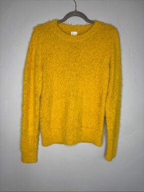 Super Soft Fuzzy Crewneck Sweater - Vibrant Mustard Yellow